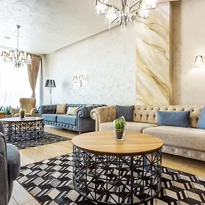 Hotel Avenue By Hmg-free Parking-free Wi-fi